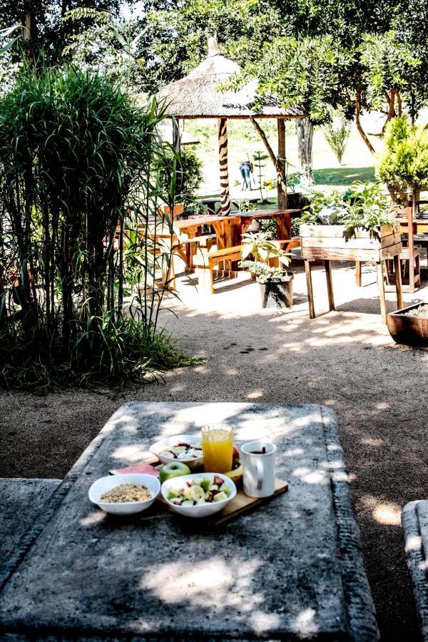 Lebo'S Soweto Backpackers Hostel Екстериор снимка