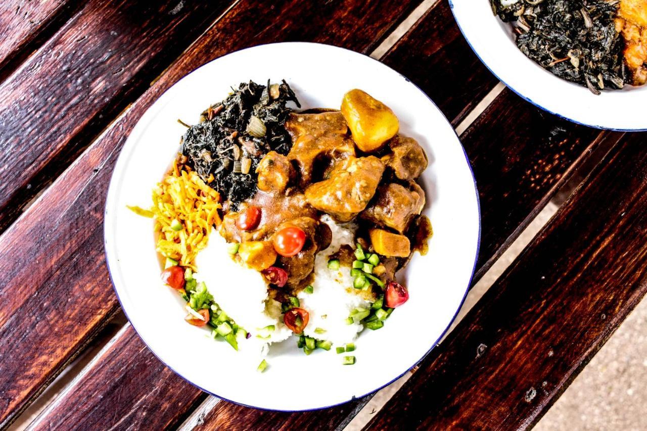 Lebo'S Soweto Backpackers Hostel Екстериор снимка