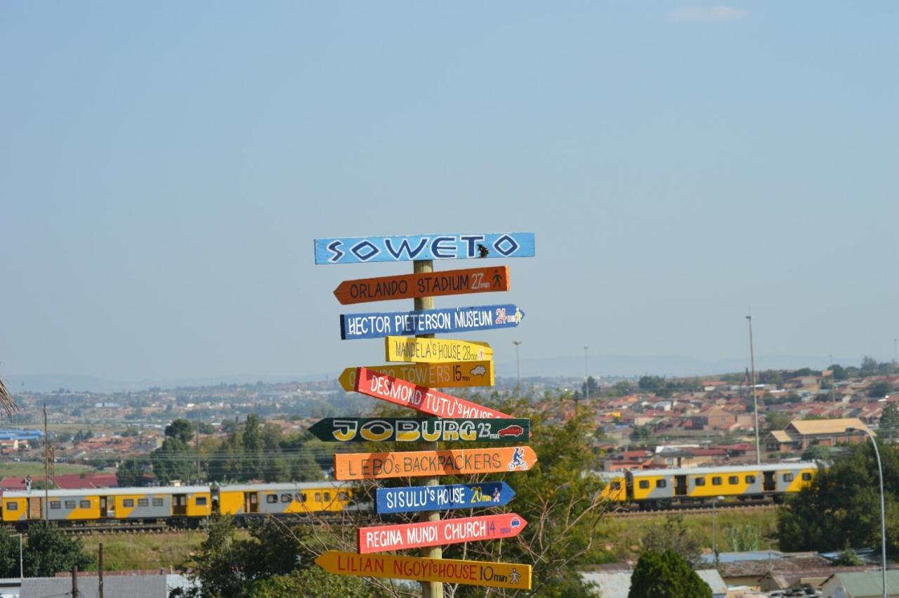 Lebo'S Soweto Backpackers Hostel Екстериор снимка