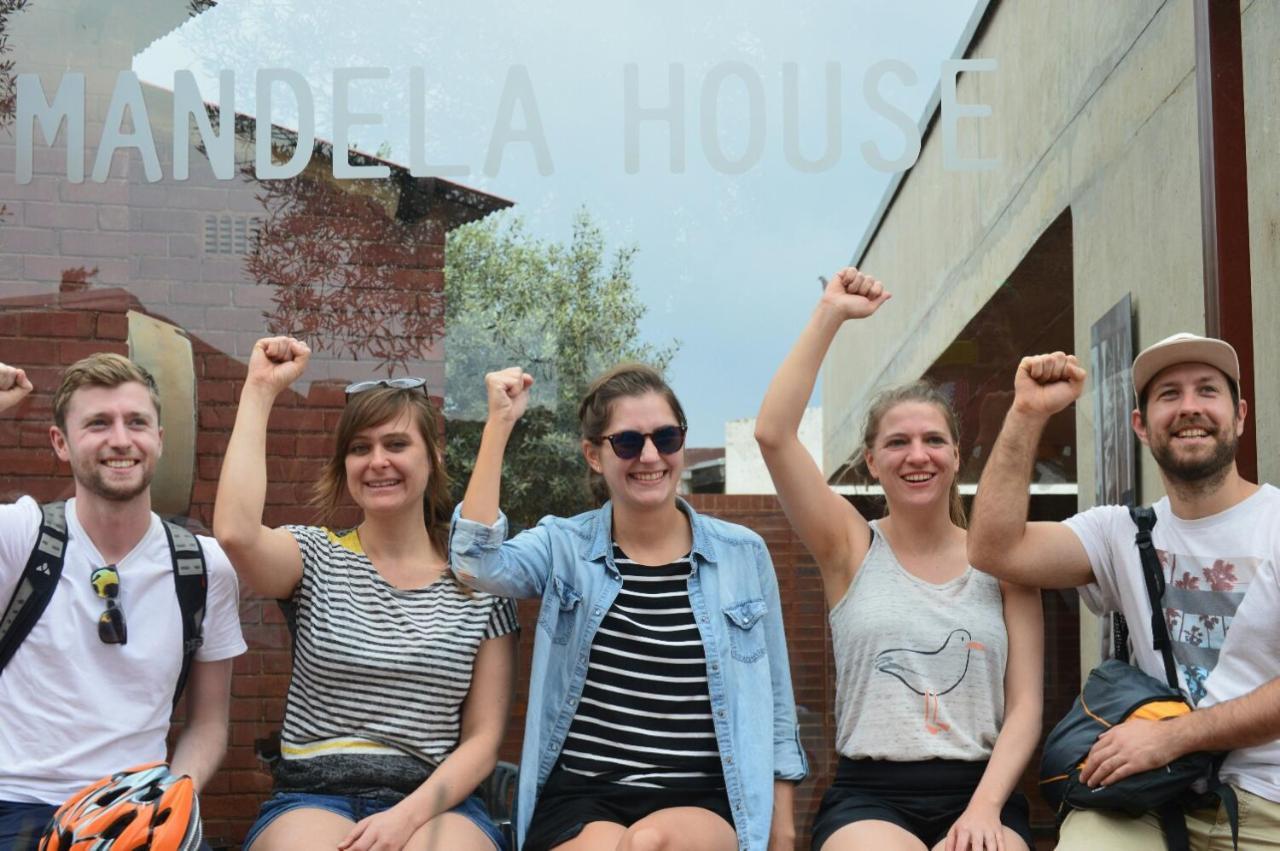 Lebo'S Soweto Backpackers Hostel Екстериор снимка