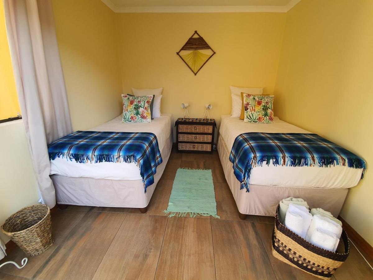 Lebo'S Soweto Backpackers Hostel Екстериор снимка
